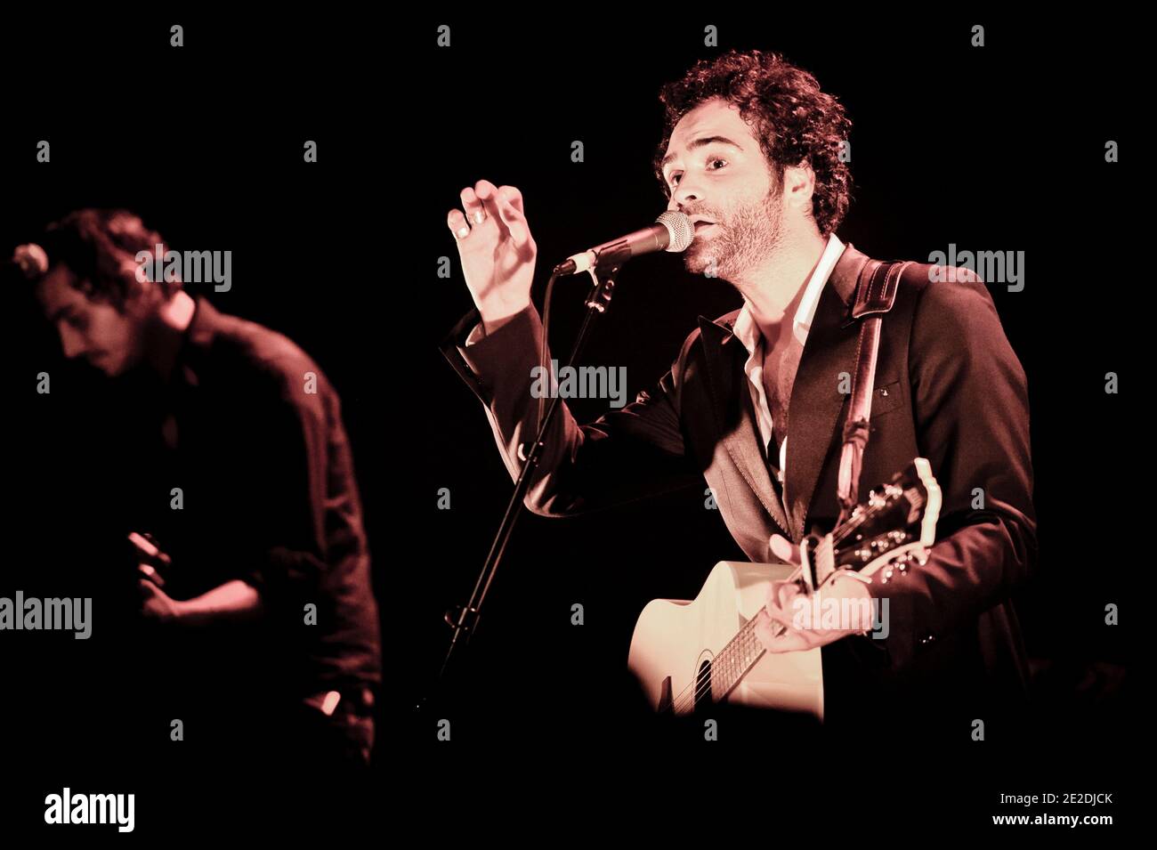 Ycare si esibisce dal vivo al le Cafe de la Danse di Parigi, in Francia, il 9 novembre 2011. Foto di Nicolas Gouhier/ABACAPRESS.COM Foto Stock