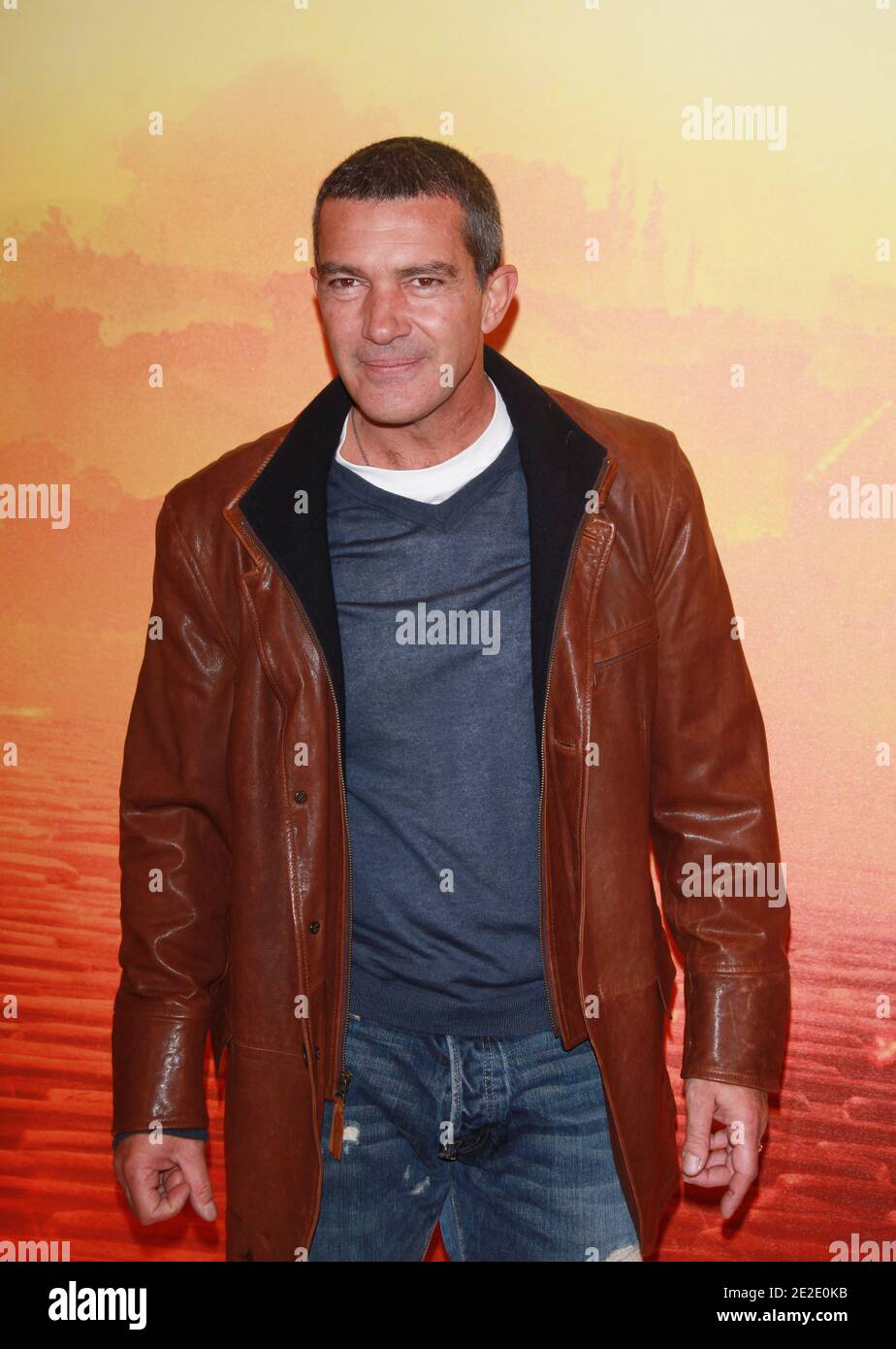 Antonio Banderas in occasione della prima francese di 'Puss in Boots' (le Chat Potte) tenutasi presso l'UGC Normandie di Parigi, Francia, il 20 novembre 2011. Foto di Denis Guignebourg/ABACAPRESS.COM Foto Stock