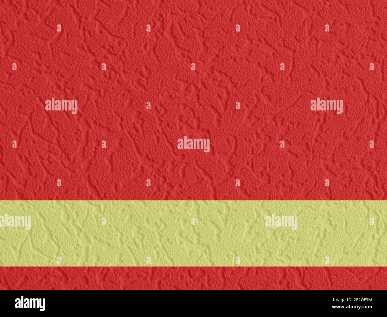 Sfondo rosso ruvido con striscia dorata e spazio vuoto per il tuo design. Foto Stock
