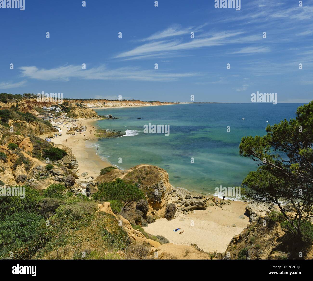 Spiagge lungo la costa dell'Algarve a Olhos d'Agua, Foto Stock