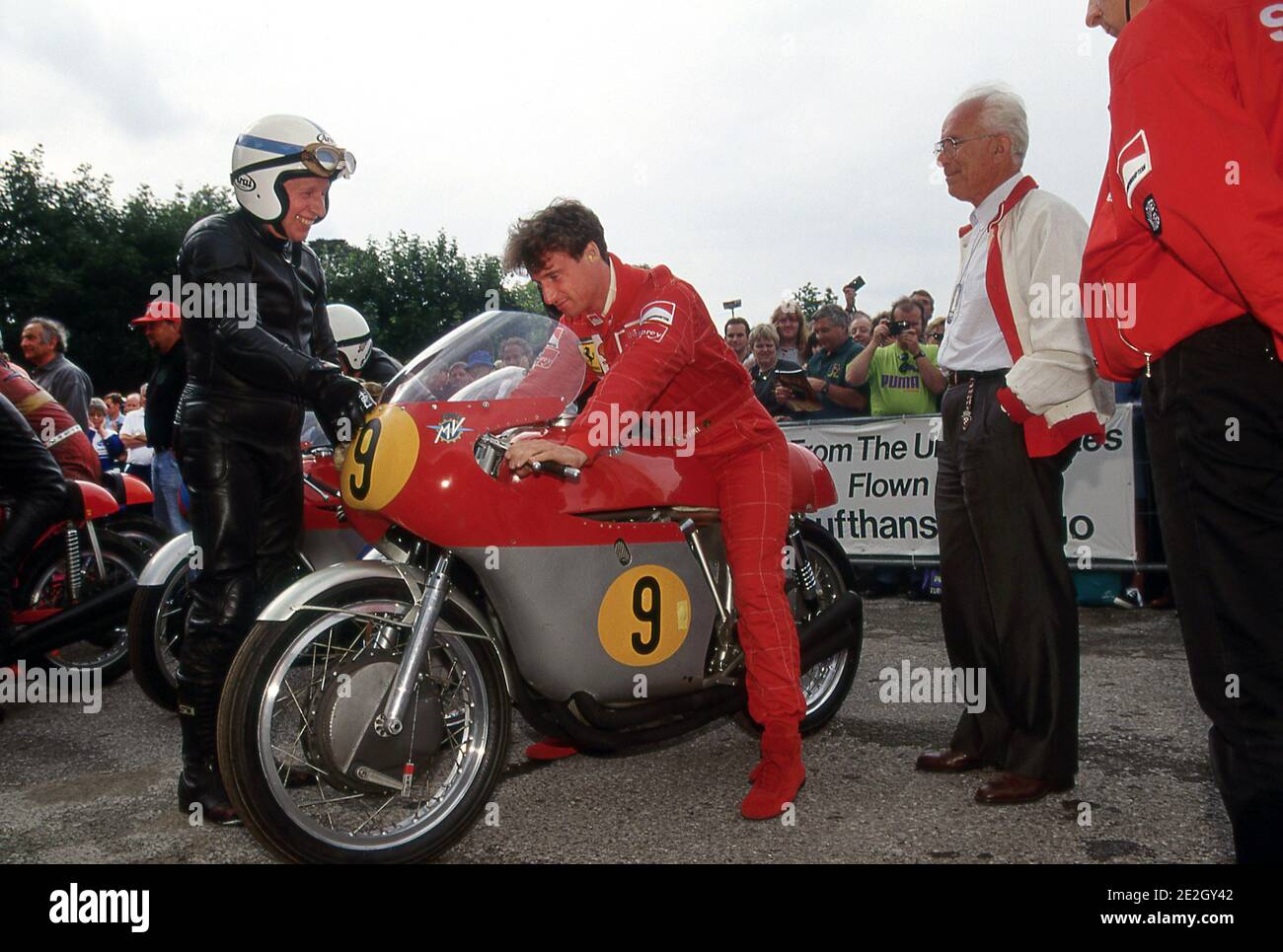 John Surtees e Eddie Irvine al Goodwood Festival of Speed 1996 Foto Stock