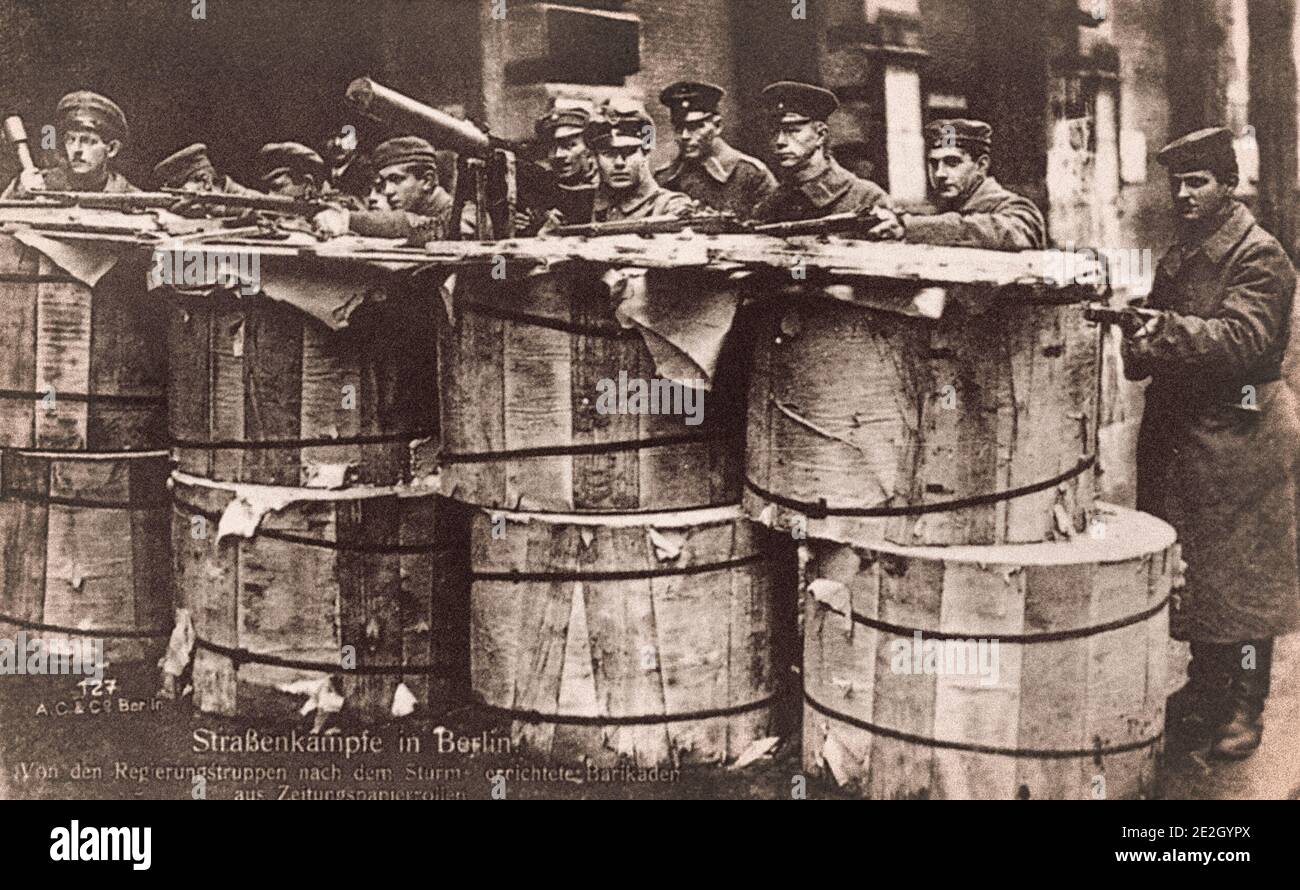 Rivoluzione tedesca 1918-1919. Street Fight a Berlino. La rivolta Spartacista (Spartakusaufstand), conosciuta anche come la rivolta di gennaio (Januaraufstand) Foto Stock