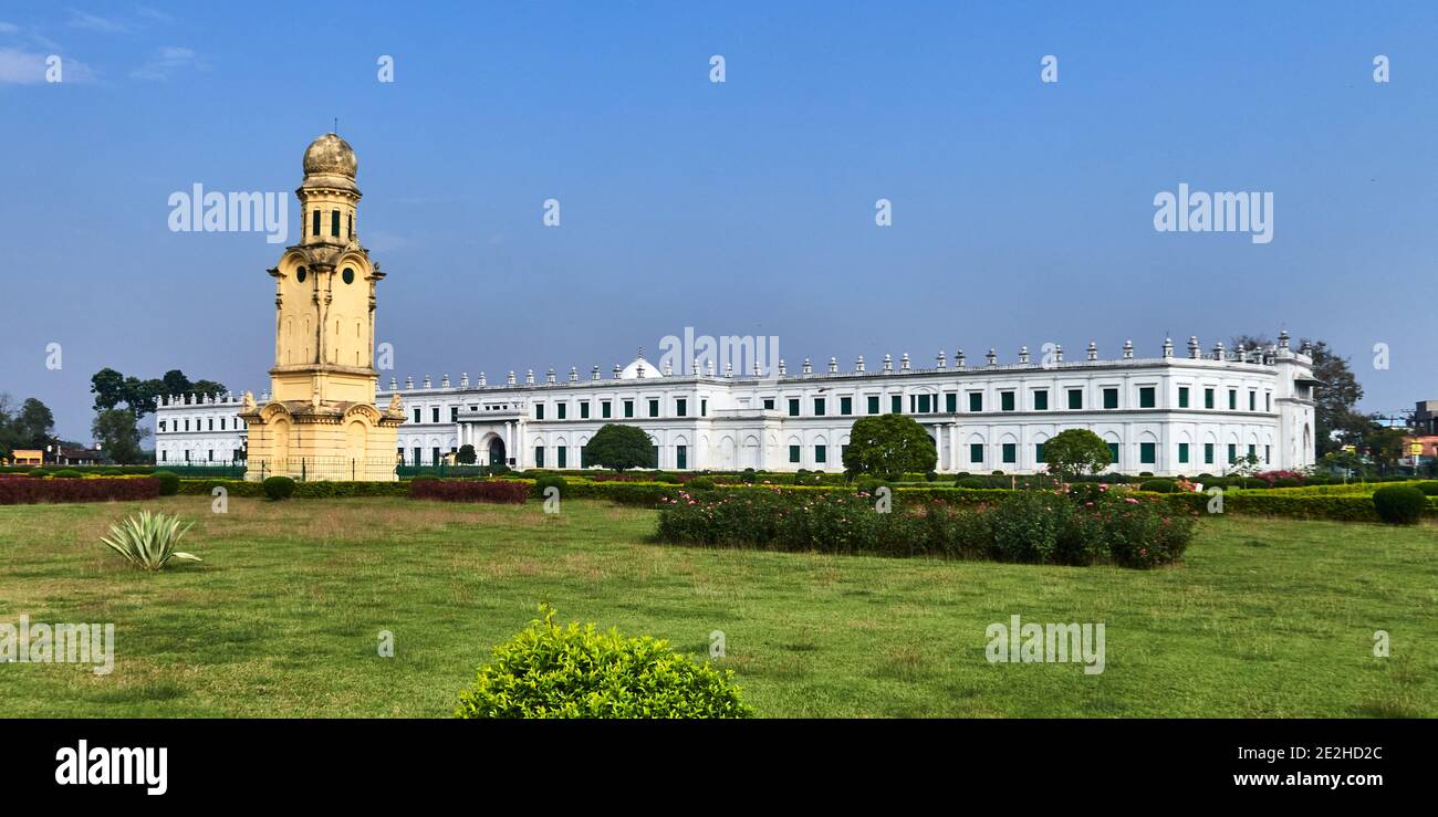 India, Bengala Occidentale, Murshidabad city.The Nizamat Imambara è una sala congregazione musulmana sciita. L'attuale Nizamat Imambara fu costruito nel 1847 d.C. da Naw Foto Stock