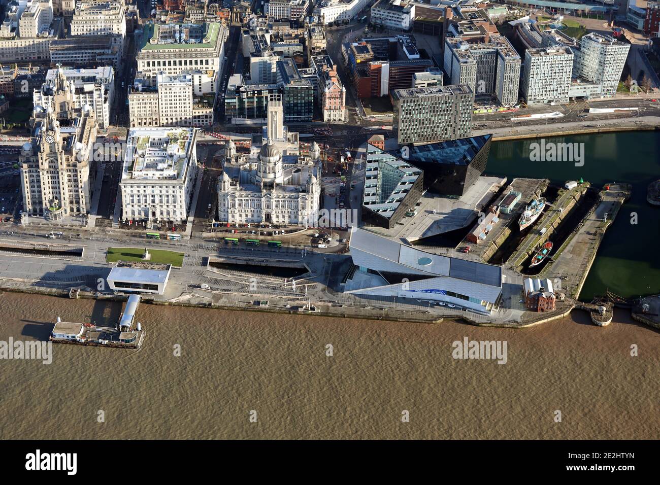 Veduta aerea del Museo di Liverpool e del Naval Memorial Waterfront, Liverpool Foto Stock