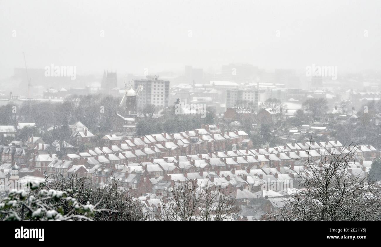 Si affaccia su Sneinton e Nottingham City nella neve, Nottinghamshire Inghilterra UK Foto Stock