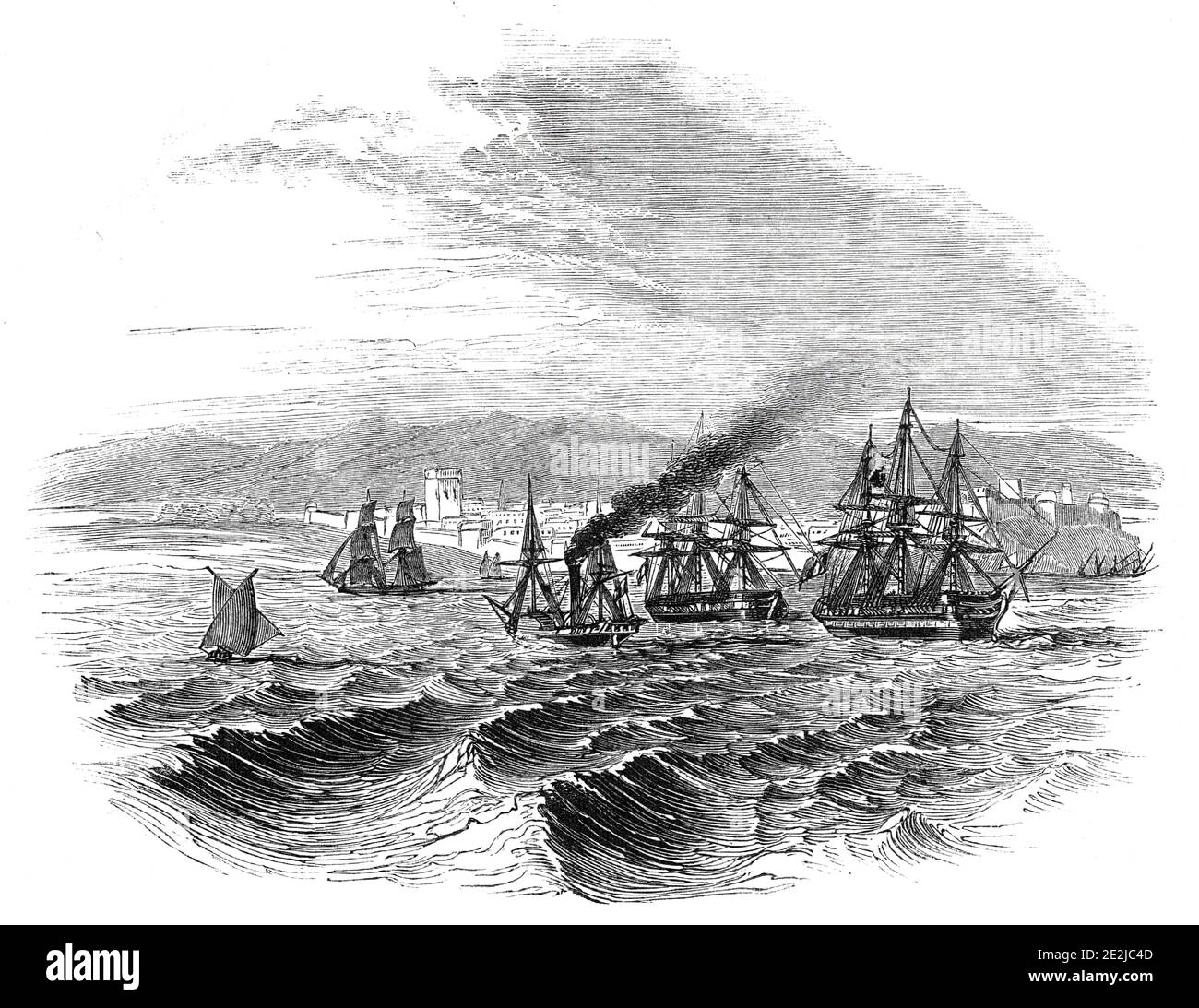 Mogadore, 1844. Navi al largo della costa dell'isola di Mogador, vicino a Essaouira in Marocco: "...noi impariamo che lo squadrone francese doveva navigare positivamente l'8, bombardare Mogadore - quindi destinato a diventare il secondo punto dai francesi nel loro attacco al Marocco. O Sueza, come lo chiamano i Moghreins, il porto della città del Marocco, si trova sulla riva atlantica, tra Capo Cantin e Capo Gher. È stato fondato nel 1760'. Da "Illustrated London News", 1844, Vol V. Foto Stock Mogadore, 1844. Navi al largo della costa dell'isola di Mogador, vicino a Essaouira in Marocco: "...noi impariamo che lo squadrone francese doveva navigare positivamente l'8, bombardare Mogadore - quindi destinato a diventare il secondo punto dai francesi nel loro attacco al Marocco. O Sueza, come lo chiamano i Moghreins, il porto della città del Marocco, si trova sulla riva atlantica, tra Capo Cantin e Capo Gher. È stato fondato nel 1760'. Da "Illustrated London News", 1844, Vol V. Foto Stock