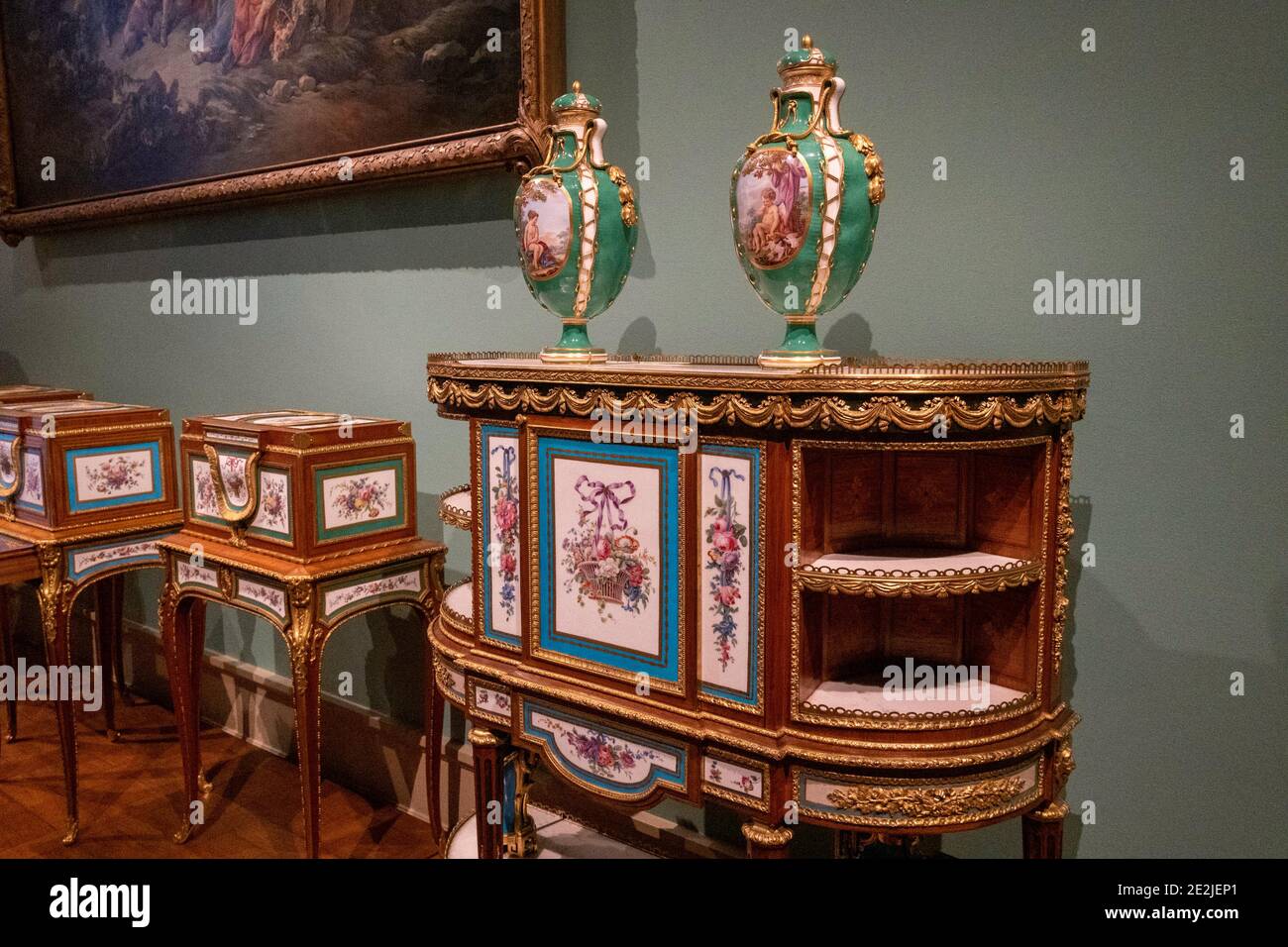 Sculture e arti decorative in Europa Centrale, 1700-1800, mostre al Metropolitan Museum of Art, New York City, USA Foto Stock