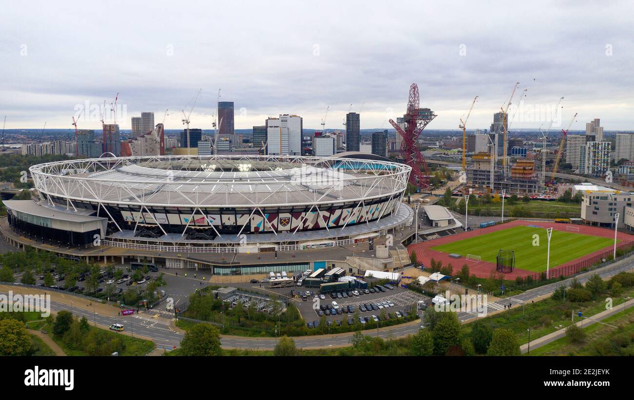 Una vista aerea del London Stadium, sede dello stadio West Ham United Copyright 2020 © Sam Bagnall Foto Stock