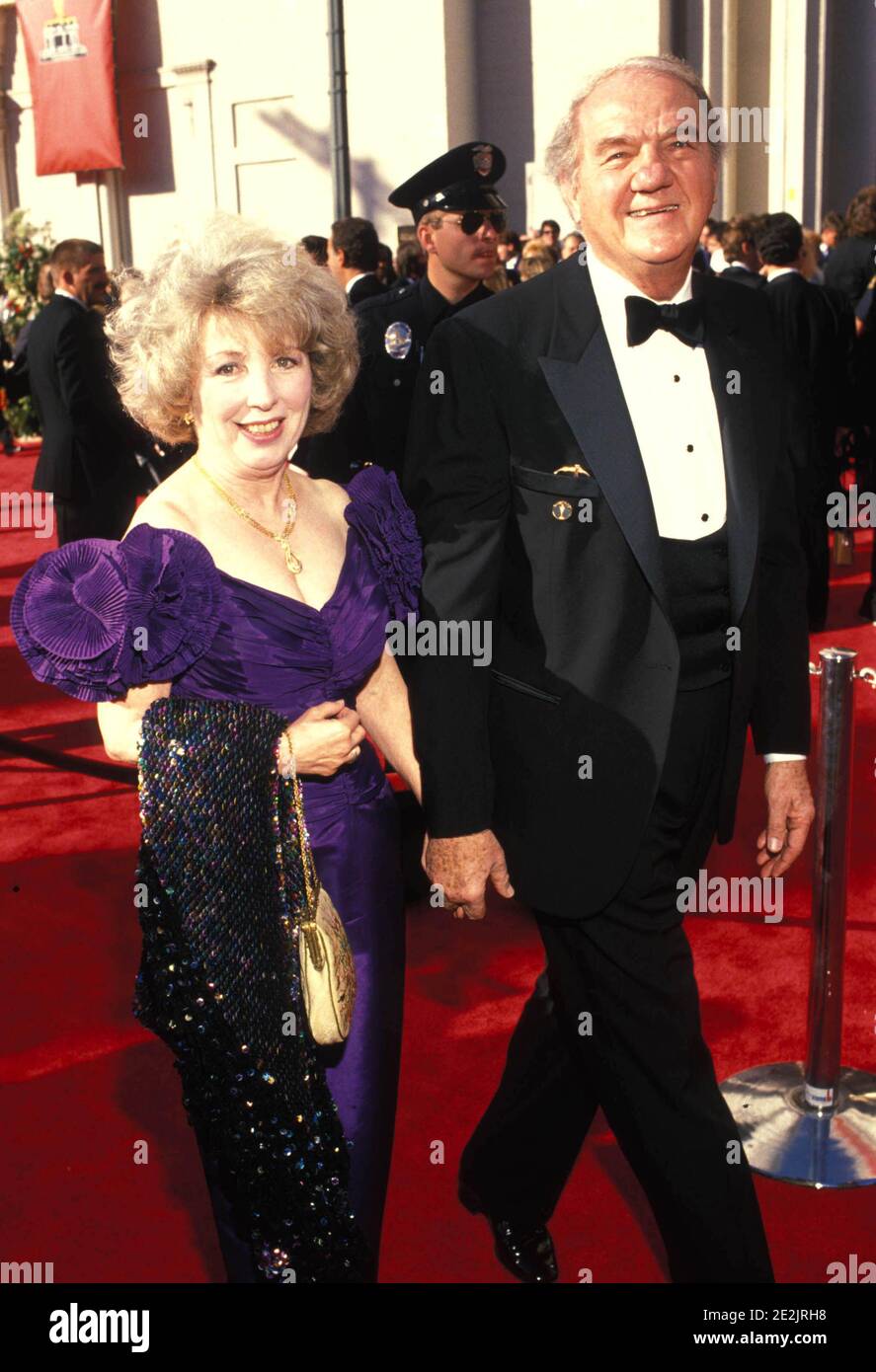 Karl Malden e Mona Greenberg 1989 Credit: Ralph Dominguez/MediaPunch Foto Stock