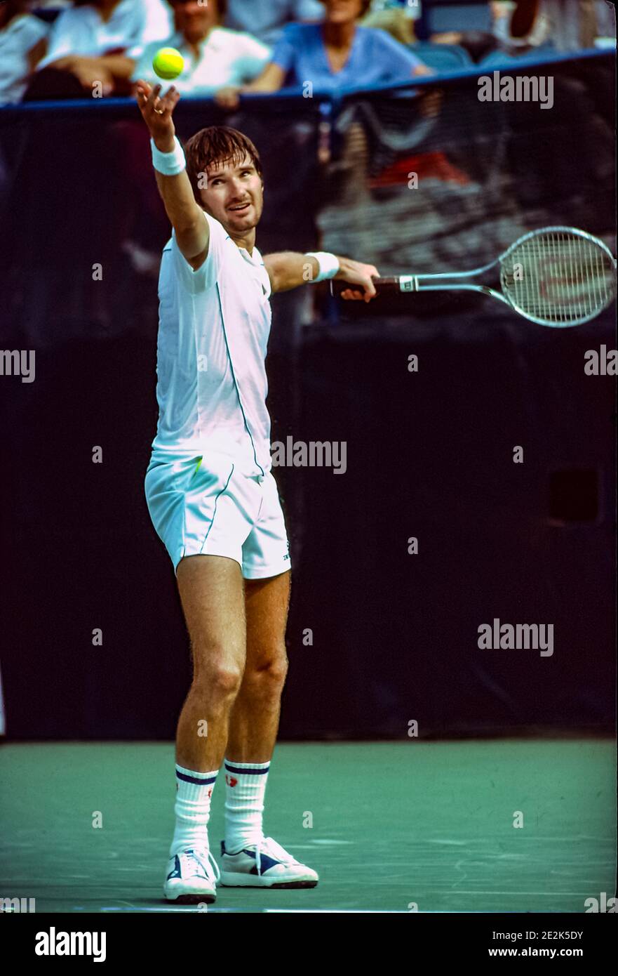 Jimmy Connors (USA) in gara ai Campionati Open Tennis 1980 degli Stati Uniti. Foto Stock
