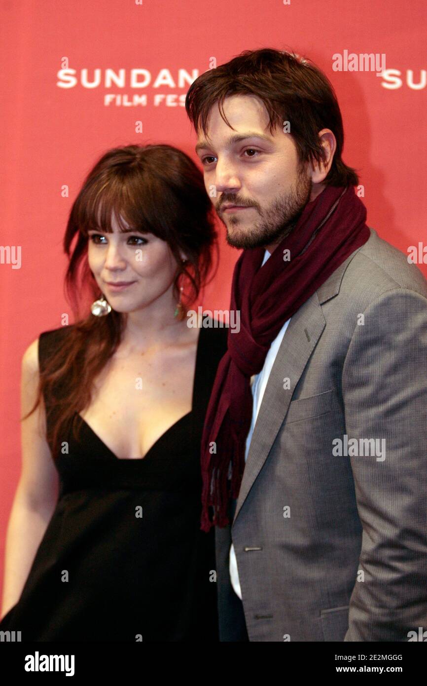 'Diego Luna e Camila Sodi partecipano alla prima di ''Abel'' durante il Sundance Film Festival a Park City, UT, USA, il 25 gennaio 2010. Foto di EPN Press/ABACAPRESS.COM' Foto Stock