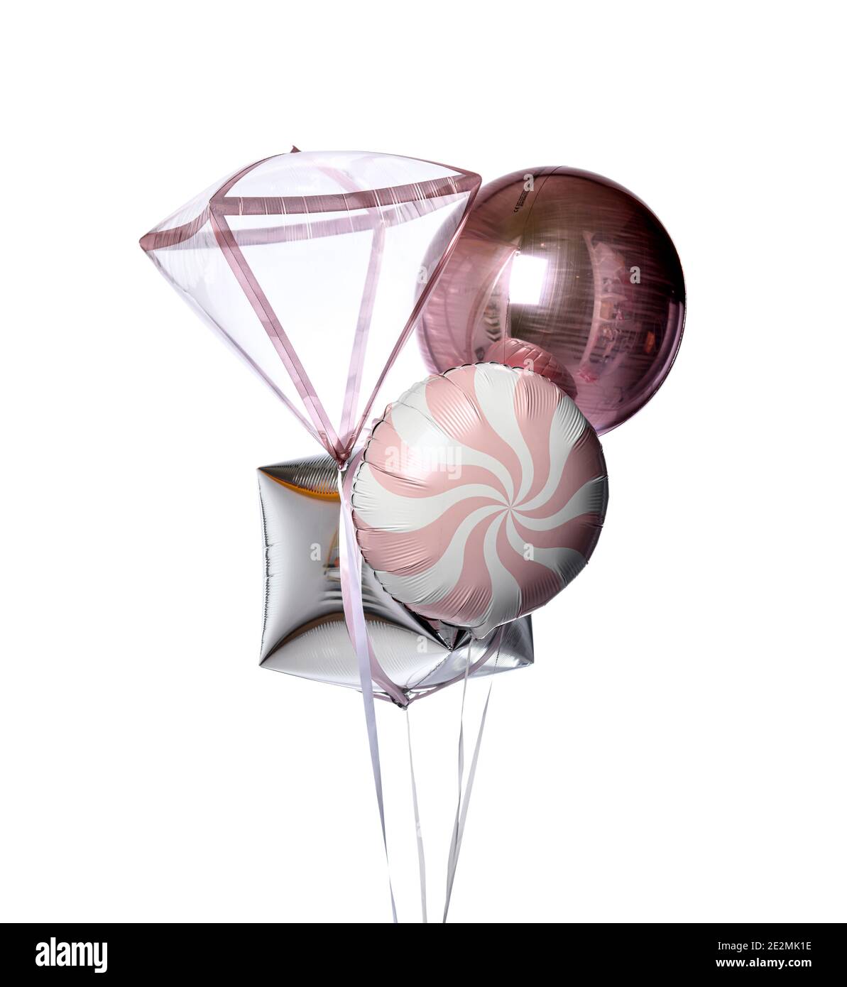 Mazzo di lollipop caramella rosa metallizzato grande, regalo scatola argento palla rotonda e palloncino diamante trasparente oggetti per il compleanno Foto Stock