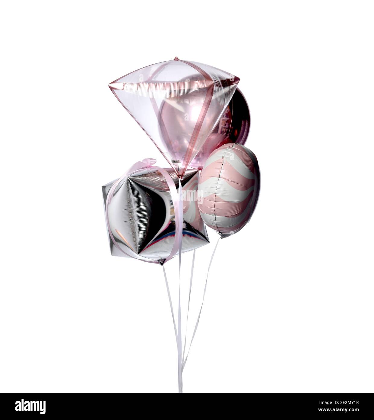 Mazzo di lollipop caramella rosa metallizzato grande, regalo scatola argento palla rotonda e palloncino diamante trasparente oggetti per il compleanno Foto Stock