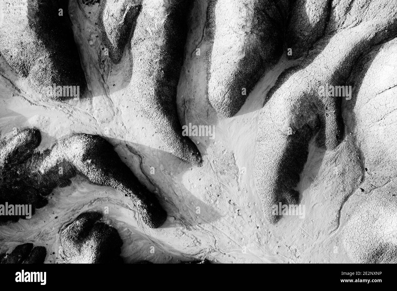 Bardenas Reales. Il paesaggio desertico delle Bardenas in Navarra, Spagna. Erosione da vento e acqua, crea forme stupefacenti in questo deserto di Navarra, S. Foto Stock