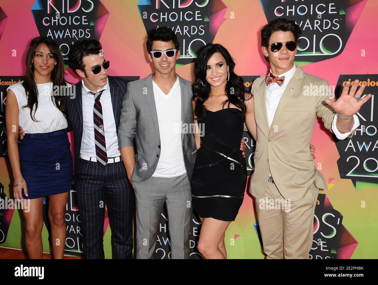 Kevin Jonas, Nick Jonas, Joe Jonas e Demi Lovato partecipano al 23° Premio annuale Kids' Choice di Nickelodeon, tenutosi presso il Pauley Pavilion dell'UCLA. Los Angeles, 27 marzo 2010. (Nella foto: Demi Lovato, Joe Jonas, Kevin Jonas, Nick Jonas). Foto di Lionel Hahn/ABACAPRESS.COM Foto Stock