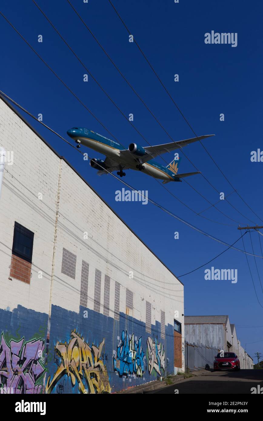 Nel percorso di volo a Sydenham con l'aereo in arrivo Atterra a Sydney New South Wales Australia Foto Stock