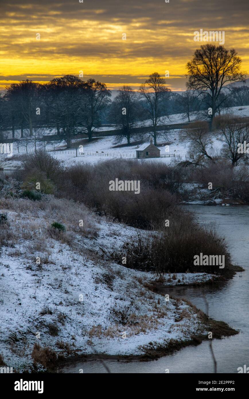 Westford shiel sulla riva scozzese del fiume Tweed A Ladykirk sul confine anglo-scozzese Foto Stock