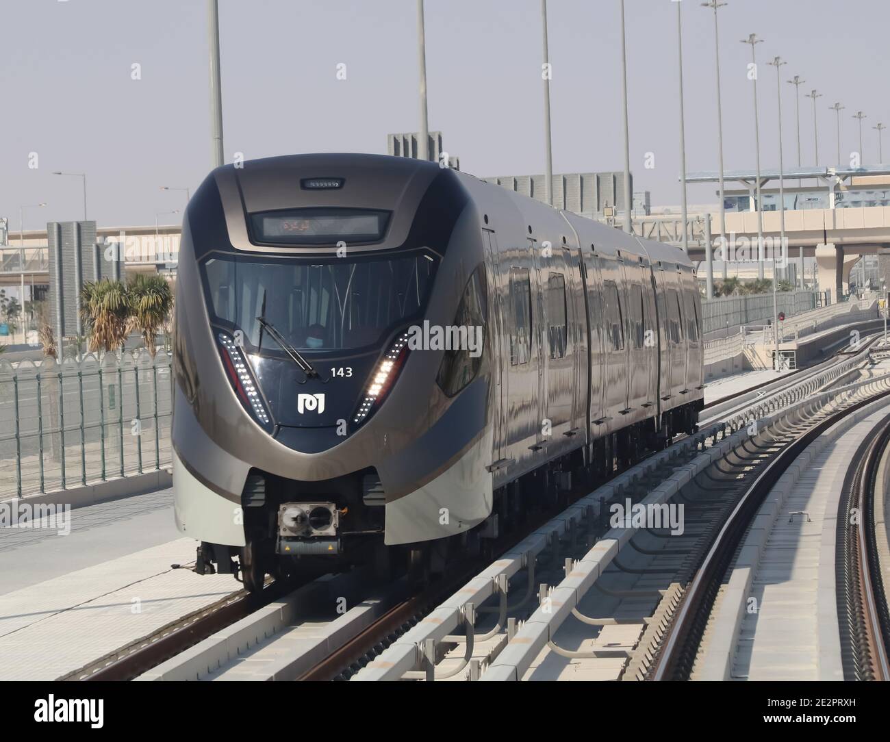 La metropolitana di Doha è uno dei mezzi rapidi di trasporto di Doha, Qatar. È veloce, sicuro, ecologico ed economico per i passeggeri. Foto Stock