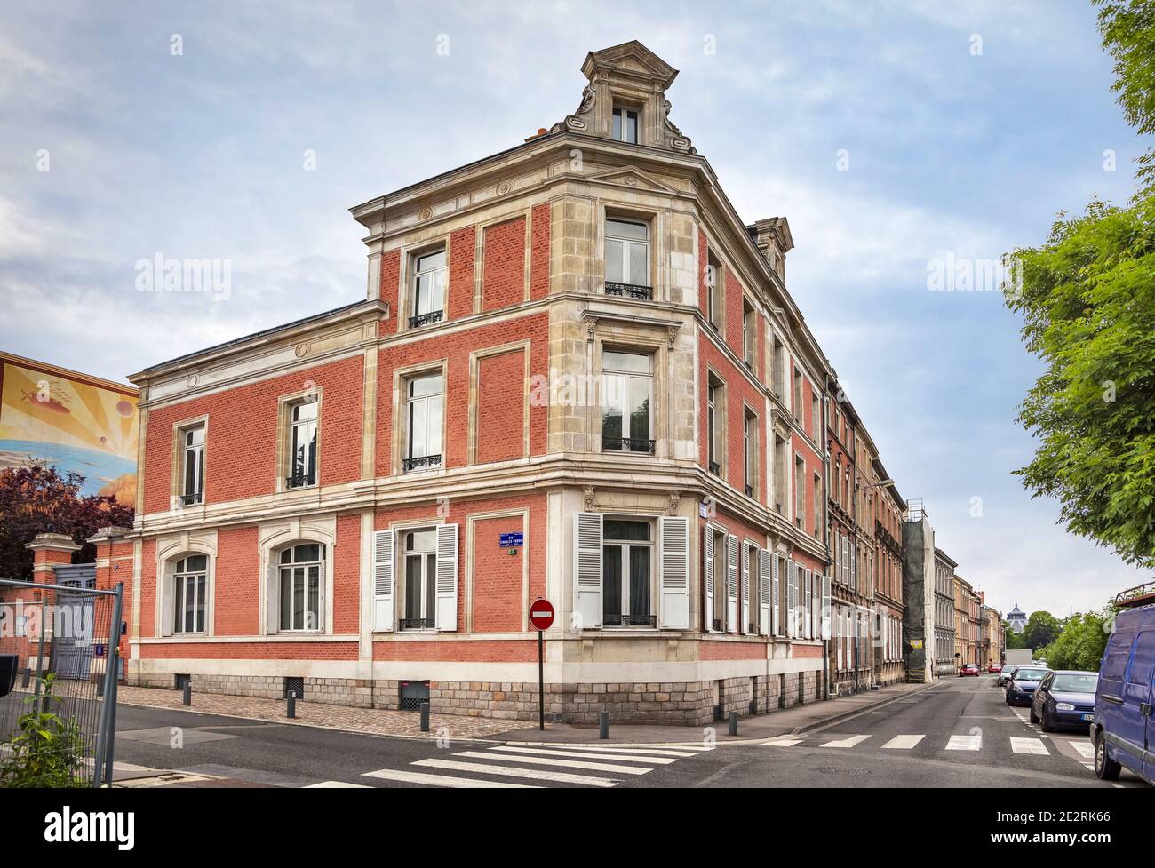 Amiens, Francia - 29 maggio 2014 : la casa in cui i peccati 1872 fino a 1905 anni ha vissuto e lavorato famoso scrittore francese Jules Verne Foto Stock