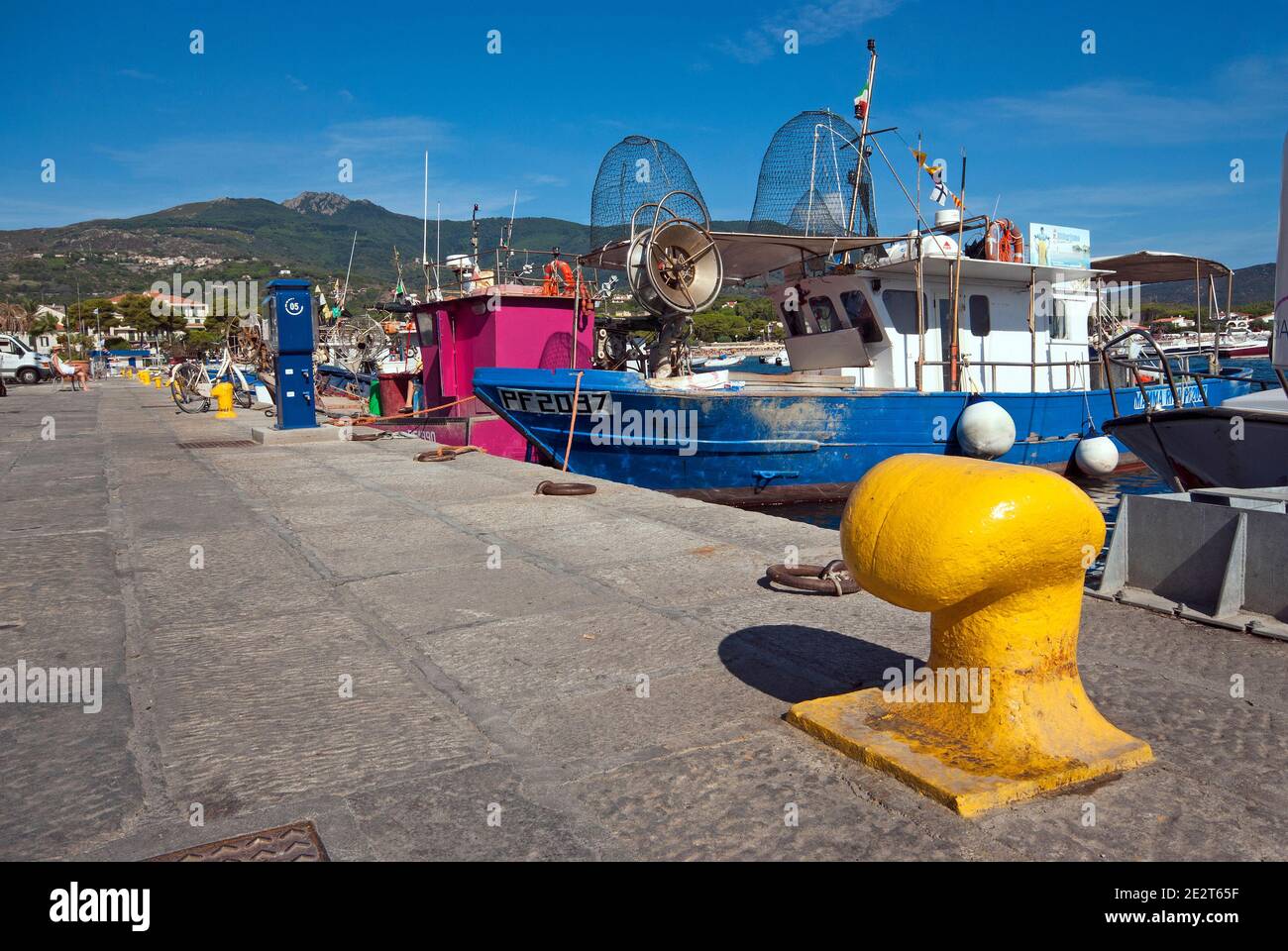 Barche da pesca al porto di Marina di campo, Isola d'Elba, Toscana, Italia Foto Stock