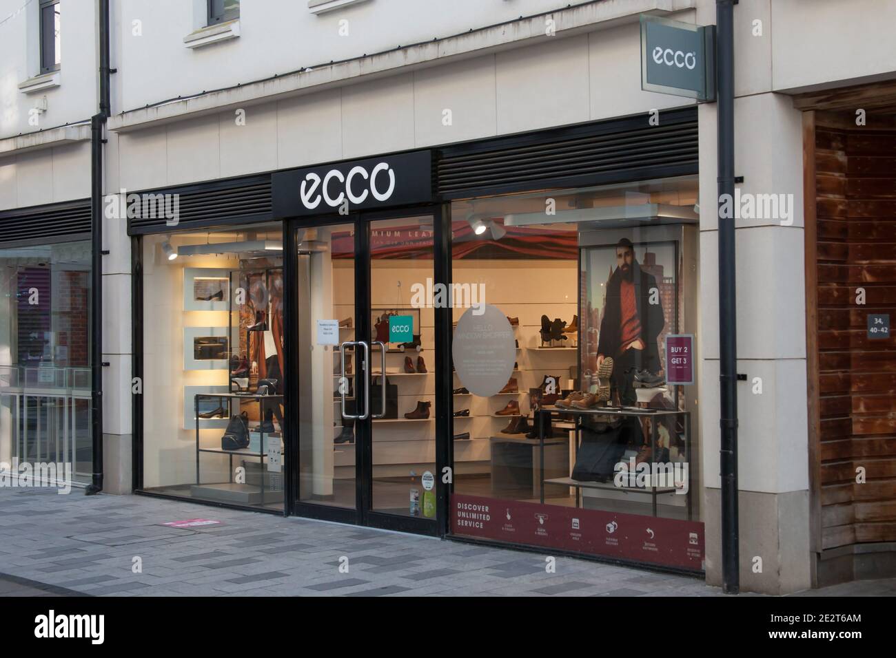 Il negozio di calzature Ecco a Newbury nel Regno Unito, preso il 19 novembre 2020 Foto Stock