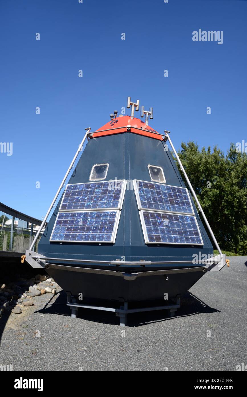 Osservatore polare o capsula di Jean-Louis Etienne utilizzato in Polar Expeditions di francese esploratore e scienziato su Mostra Cité de l'Espace Toulouse France Foto Stock