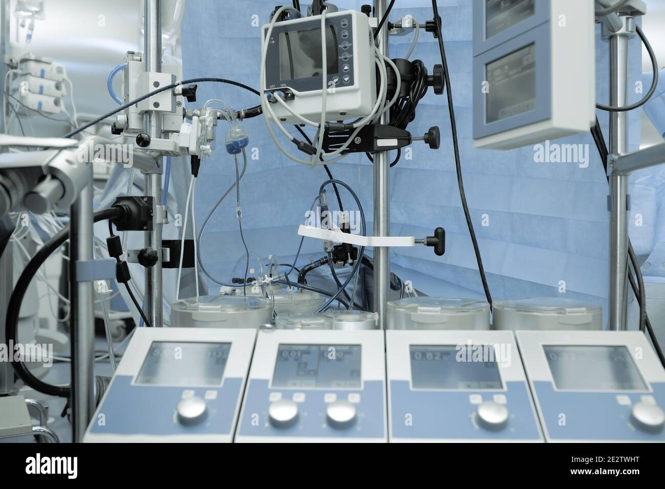 Tecnologie innovative in sala operatoria. Foto Stock