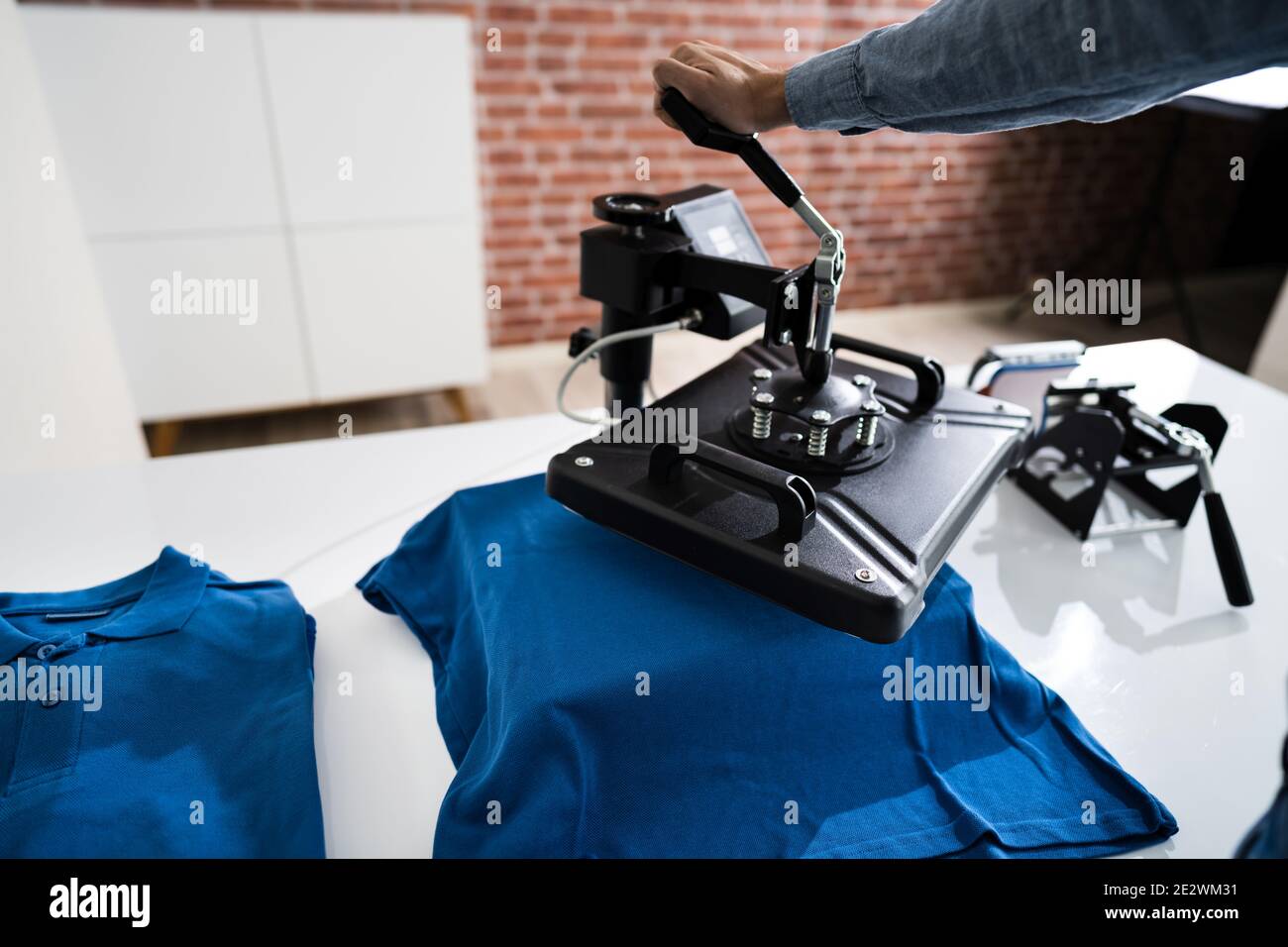 Stampa di magliette con trasferimento termico. Merchandising TShirt Foto Stock