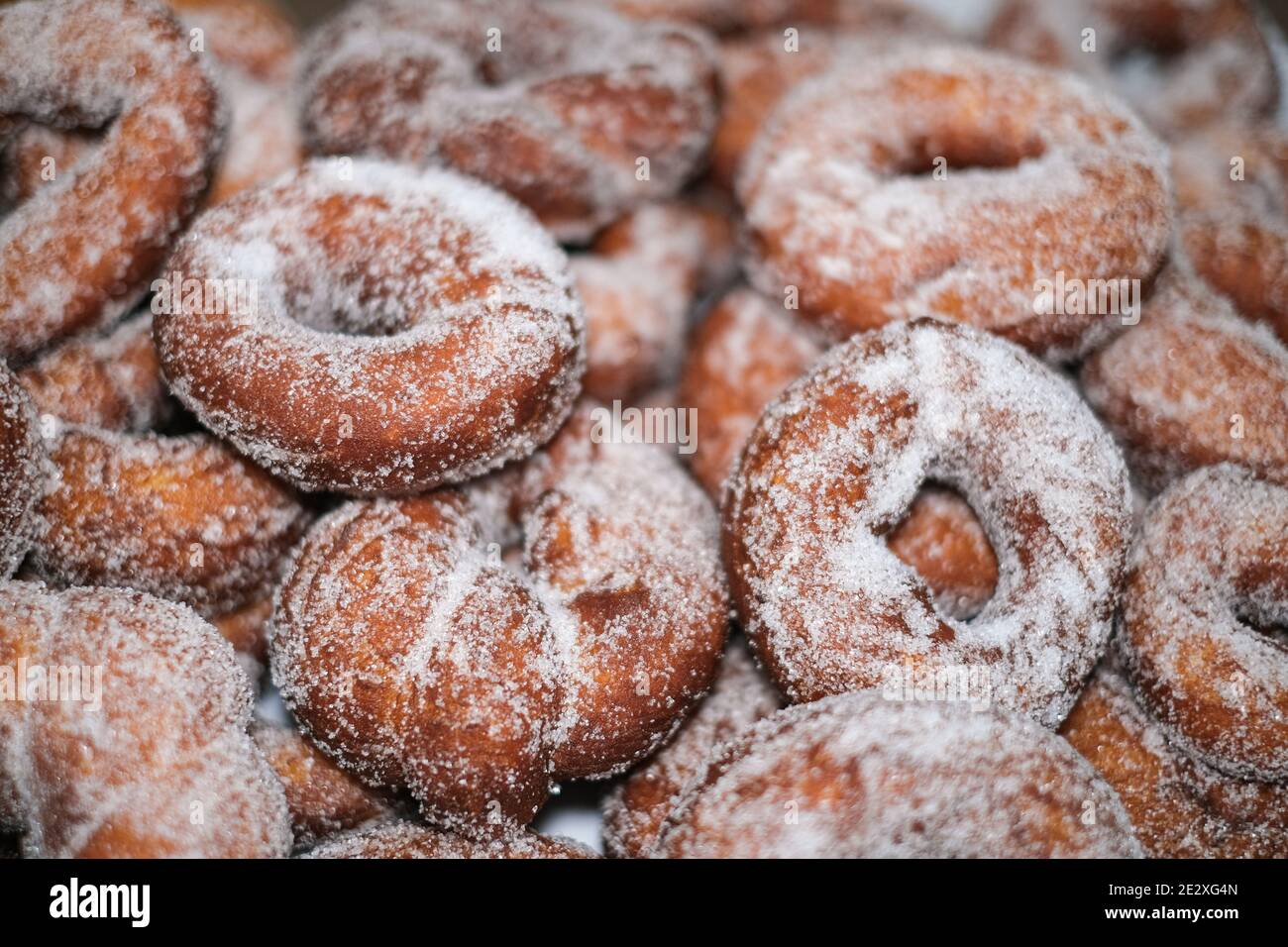 Fritte fatte in casa dolci tradizionali ciambelle italiane, grassi gustosi food.donuts Foto Stock