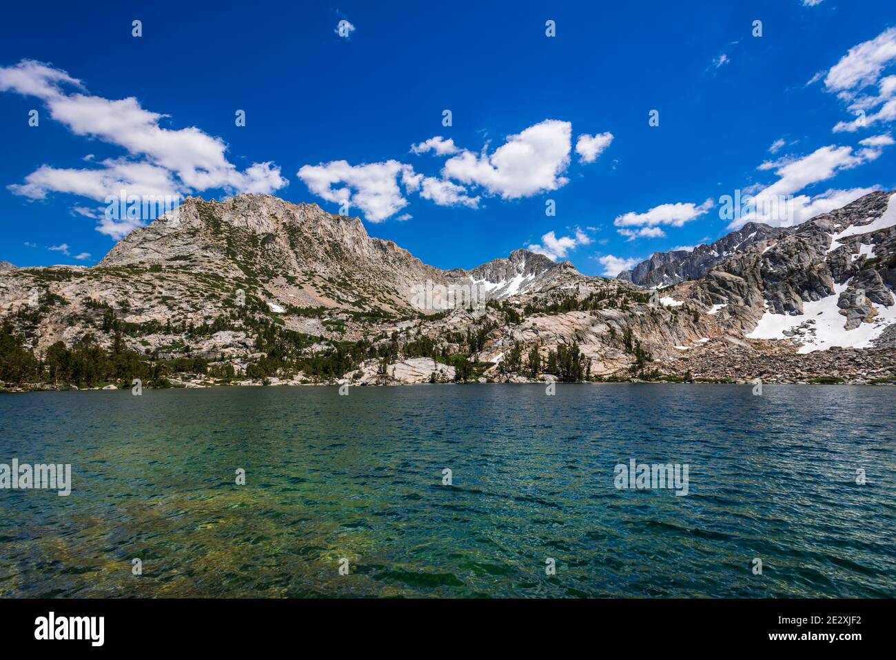 Treasure Lake sotto la Sierra Crest, John Muir Wilderness, Sierra Nevada Mountains, California USA Foto Stock