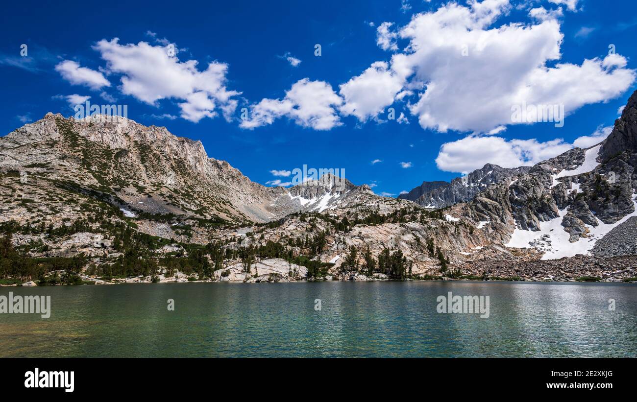 Treasure Lake sotto la Sierra Crest, John Muir Wilderness, Sierra Nevada Mountains, California USA Foto Stock