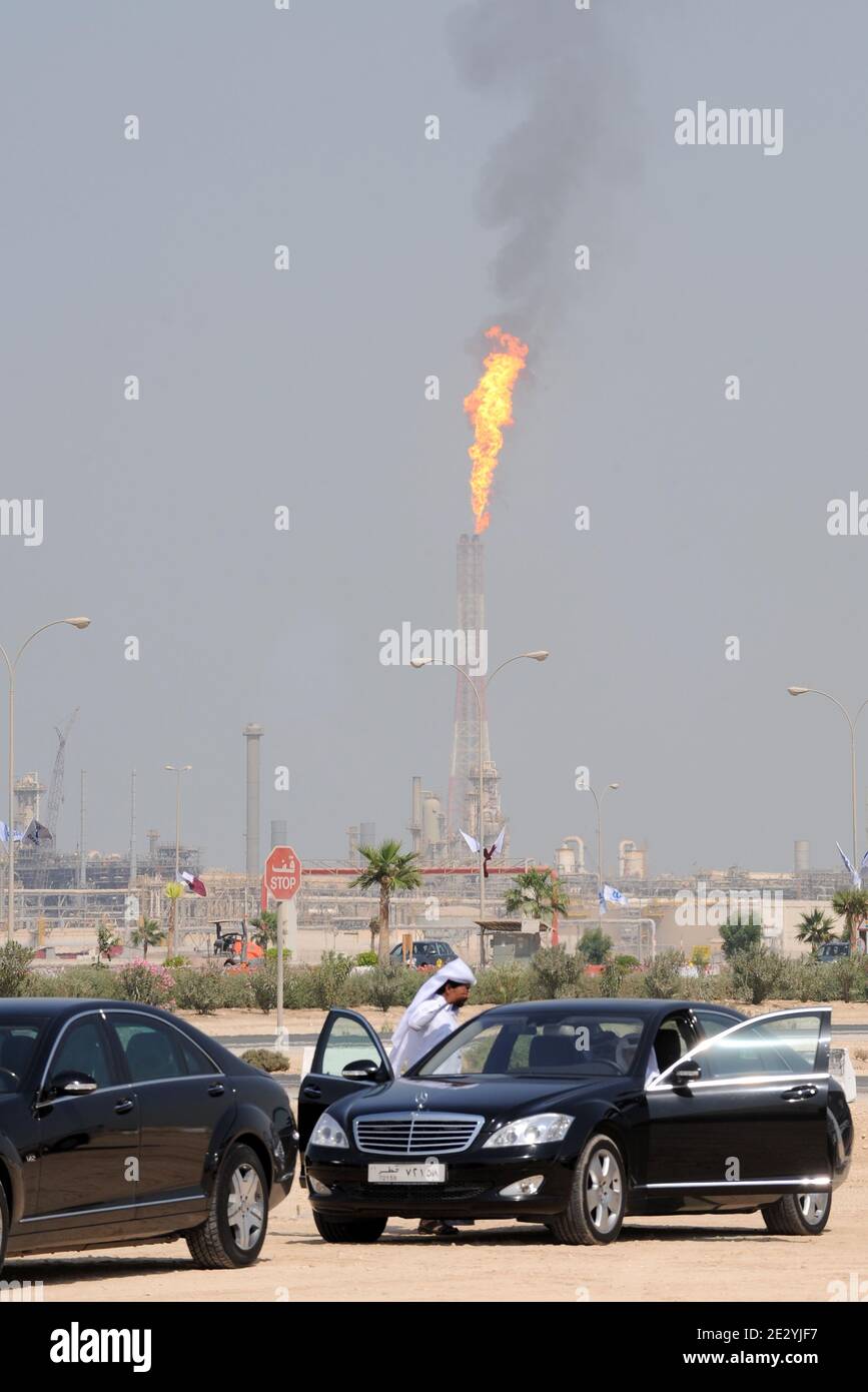 Illustrazione delle auto di lusso al terminal di benzina Ras Laffan in Qatar, come visto nel novembre 2009. Foto di Balkis Press/ABACAPRESS.COM Foto Stock