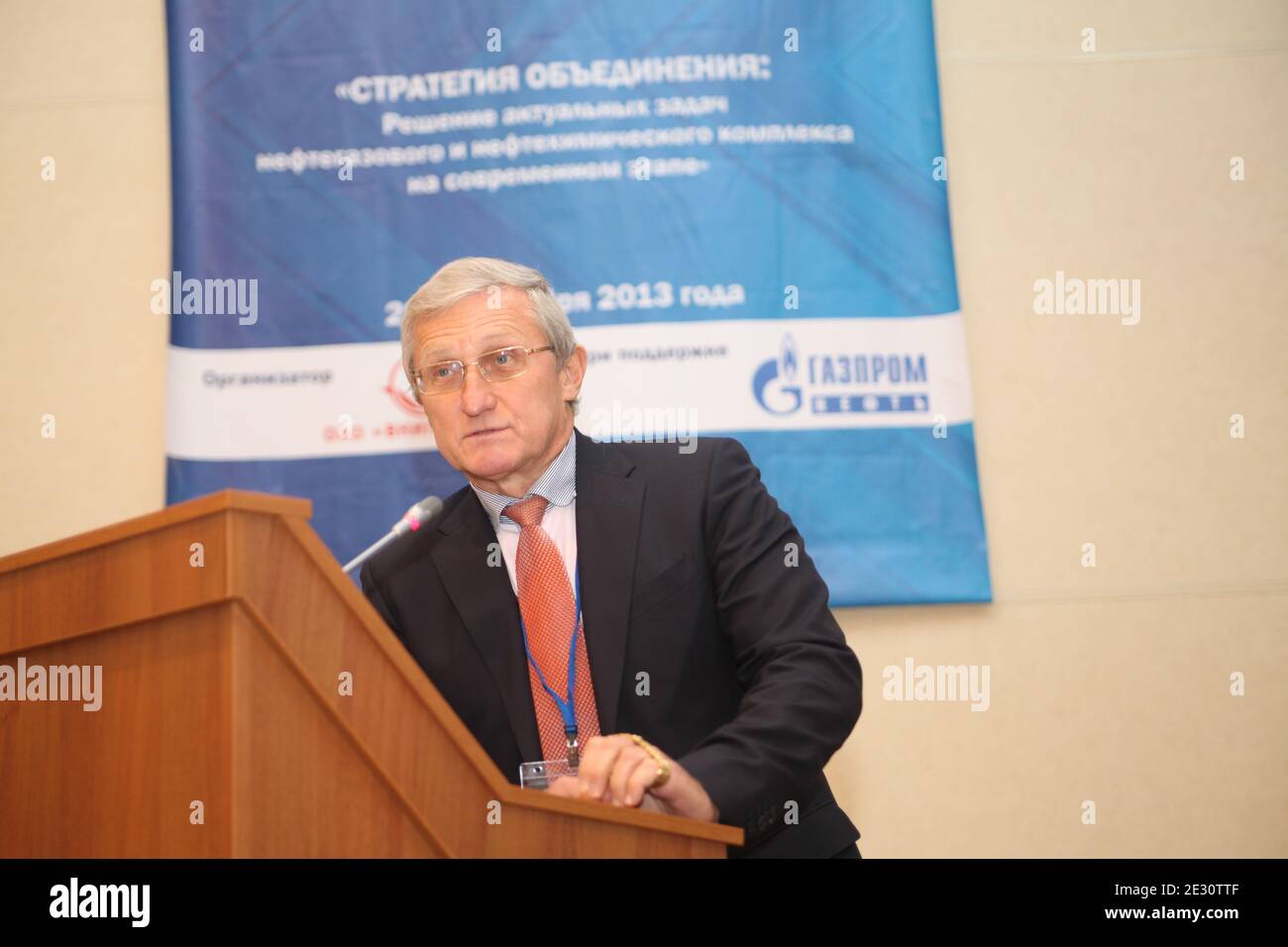 La principale azienda russa di raffinazione del petrolio VNIPIneft, Gubkin Oil&gas Academy Direttore di raffinazione Dr. Tech Science Vladimir Kapustin parla al forum di Mosca 2013. Foto Stock