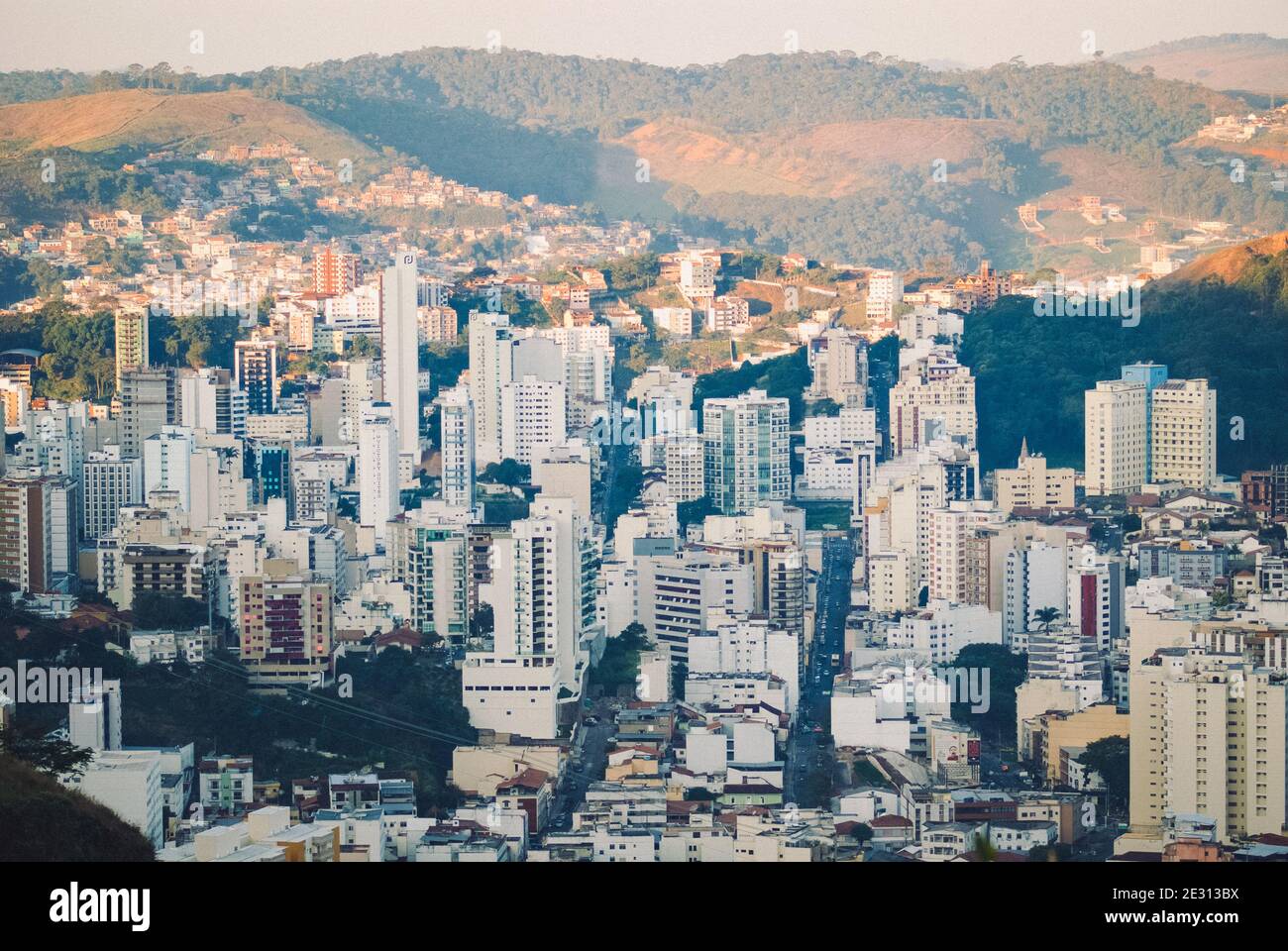 Vista della città di Juiz de Fora, Minas Gerais, Brasile Foto stock - Alamy