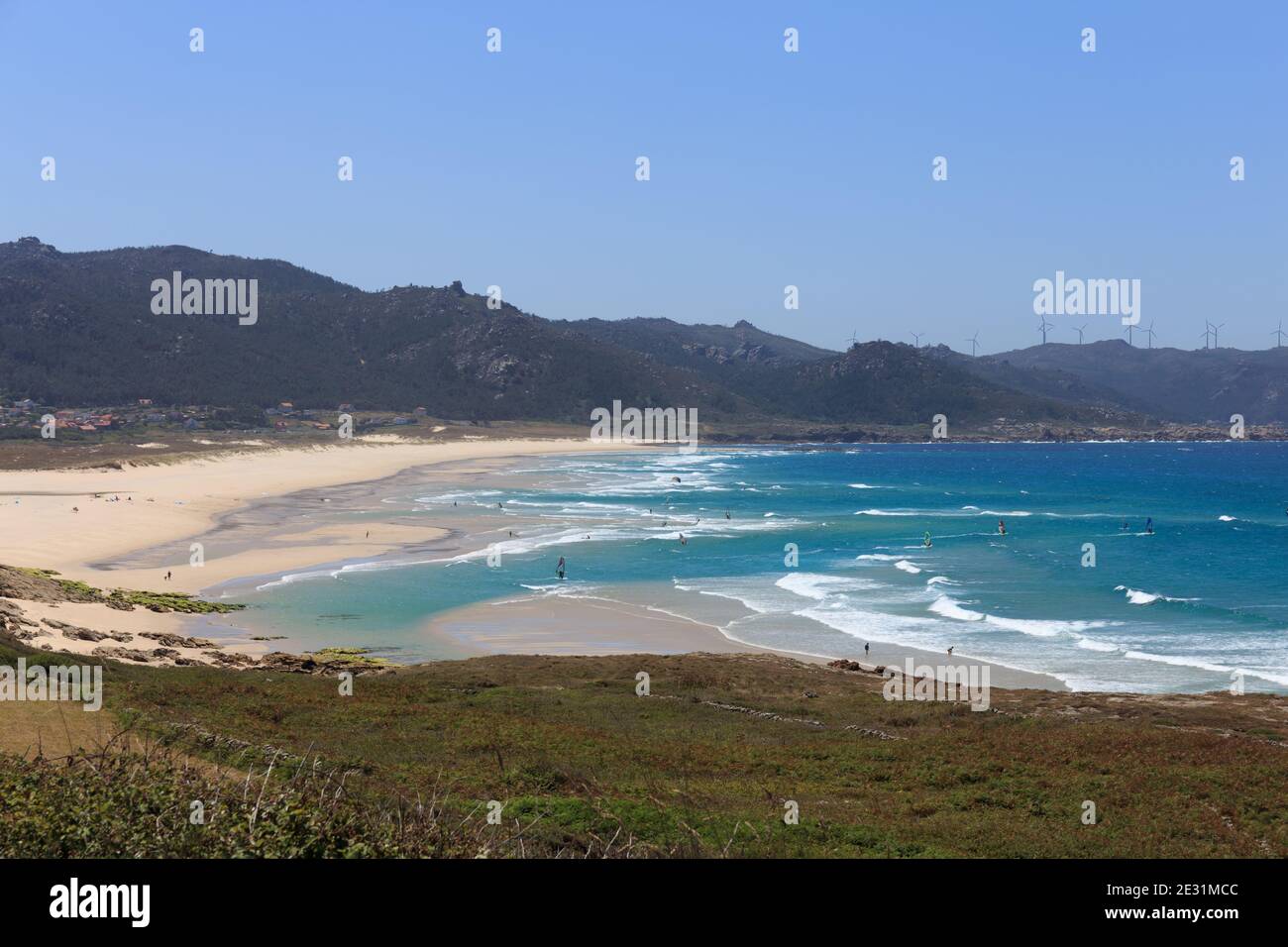 Spiaggia di Soesto (Praia de Soesto), la via faro da Laxe ad Alou, Galizia, la Coruña, Spagna Foto Stock