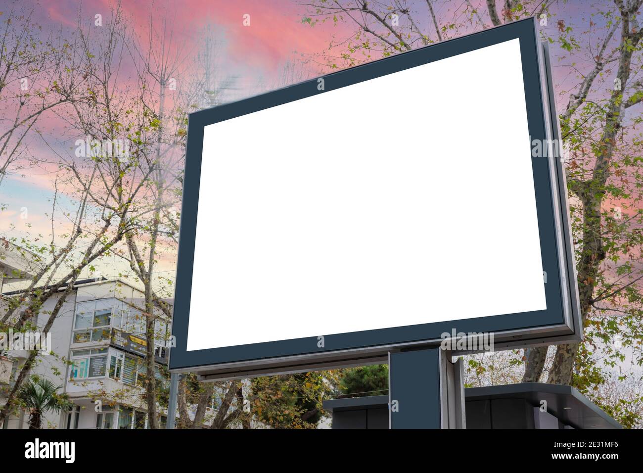 Affissioni blank mockup e modello di cornice vuota per un logo o un testo sulla strada esterna poster pubblicitario schermo sullo sfondo della città, il moderno stile piatto, outd Foto Stock