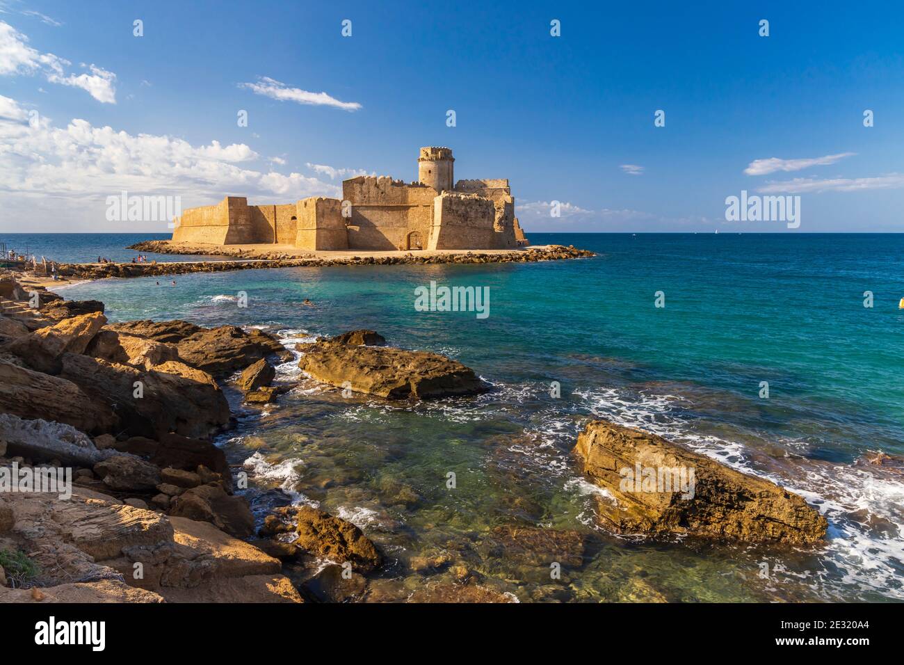 Castello di Isola di Capo Rizzuto, provincia di Crotone, Calabria, Italia Foto Stock