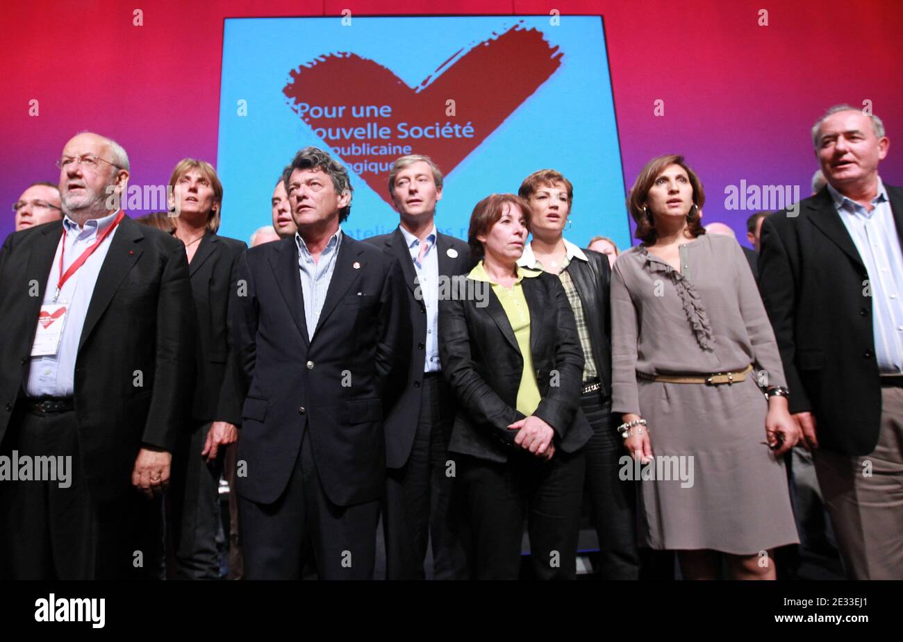 Andre Rossinot, Valerie Lietard, Jean-Louis Borloo, Fadela Amara, Chantal Jouaneau, Nora Berra e Maurice Leroys terminano gli Ateliers des radicaux 2010 a Lione, Francia, il 4 settembre 2010. Foto di Thierry Orban/ABACAPRESS.COM Foto Stock