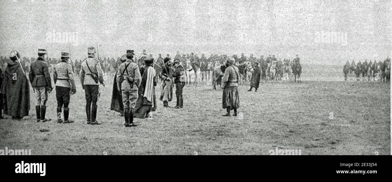 M 67 2 Khaled el-Hassani el-Hachemi spahis alg décoré dans le Nord par gén belge. Foto Stock