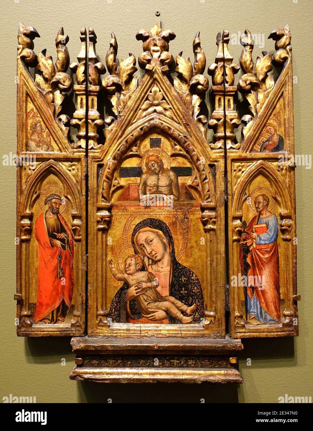 Madonna col Bambino con Cristo, con San Pietro e Gabriele, e San Paolo e la Vergine, Simone dei Crocifissi, Bologna, c. 1330-1399, tempera su pannello d'oro - Blanton Foto Stock