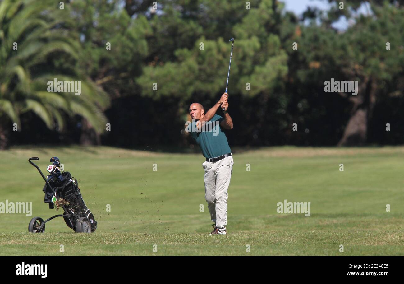 Kelly Slater durante il trofeo Golf Godetevi & Care (per l'associazione di beneficenza francese un maillot pour la vie) a 'le Golf du Phare' a Biarritz, Francia sudoccidentale, il 29 settembre 2010. Foto di Manuel Blondau/ABACAPRESS.COM Foto Stock