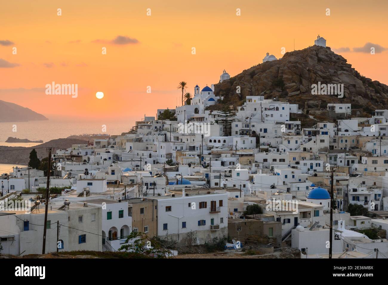 Chora dell'Isola di iOS, un'isola greca nel gruppo delle Cicladi nel Mar Egeo. Grecia Foto Stock