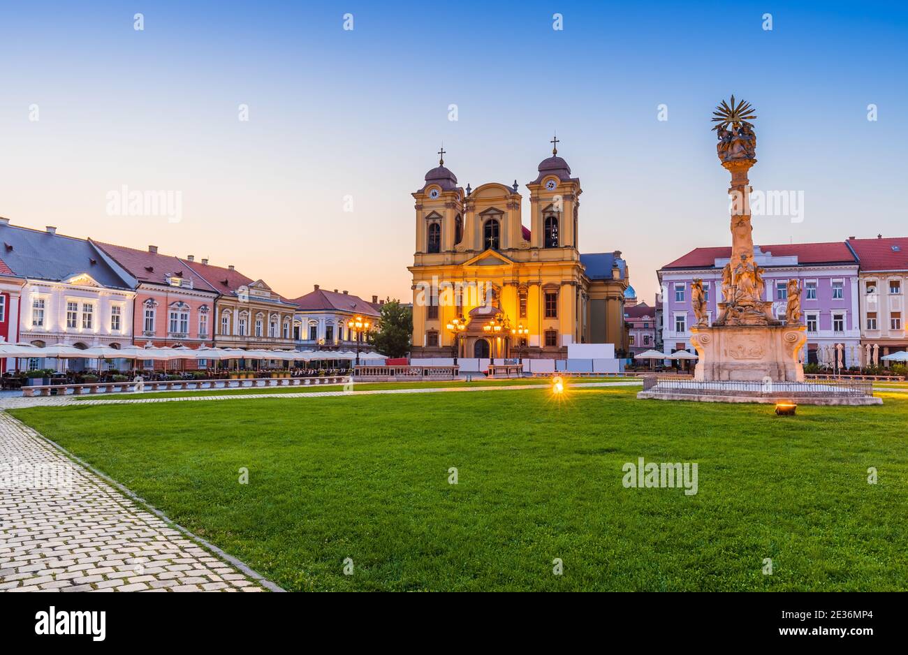Timisoara, Romania. Il Duomo in Union Square, regione storica di Banat. Foto Stock
