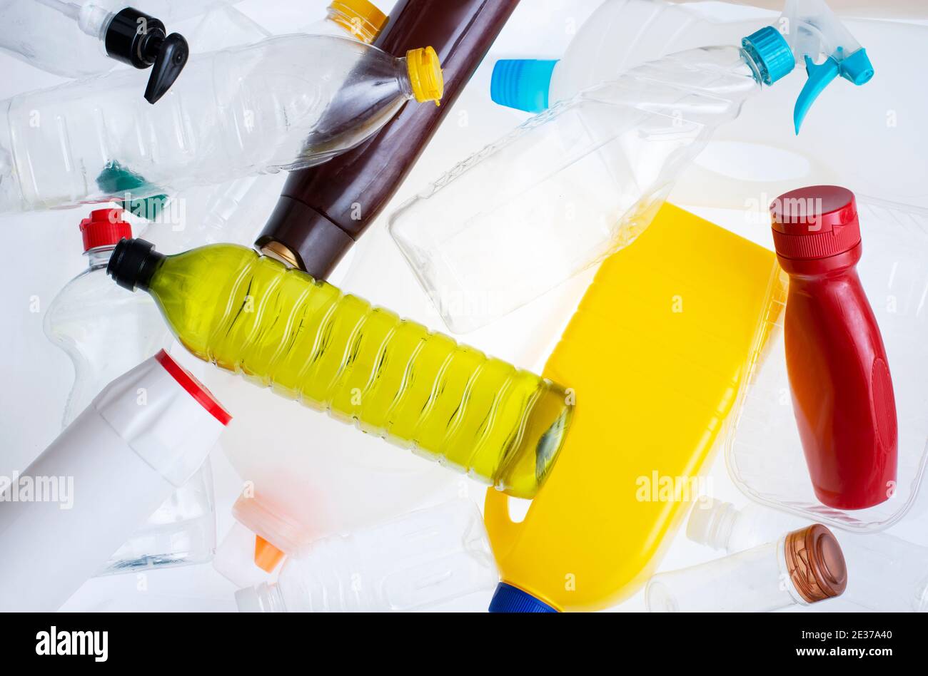 Rifiuti di plastica domestici Foto Stock