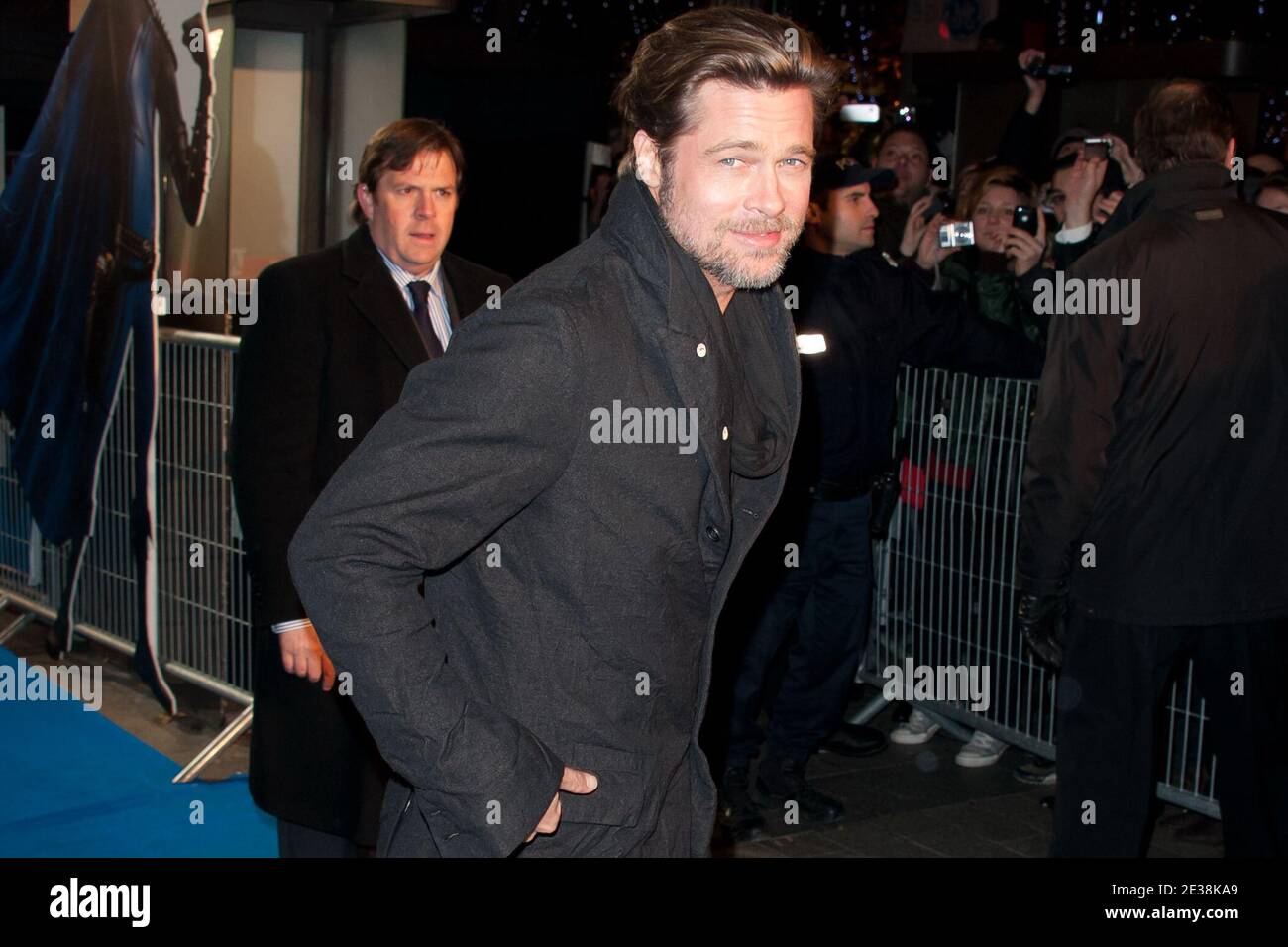 Brad Pitt arriva per la prima francese del film d'animazione 'Megamind' al teatro UGC Normandie di Parigi, Francia, il 29 novembre 2010. Foto di Nicolas Genin/ABACAPRESS/COM Foto Stock