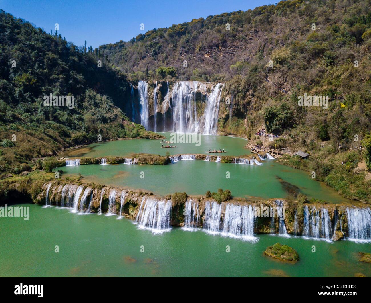 Veduta aerea della cascata di Jaulong a Luoping, Yunnan, Cina Foto Stock