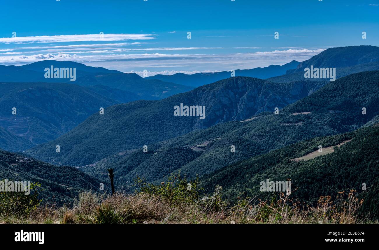 Vista della contea di Pallars Sobira dalla strada dell'asse dei Pirenei, Pirenei catalani, Lleida, Catalogna, Spagna. Foto Stock