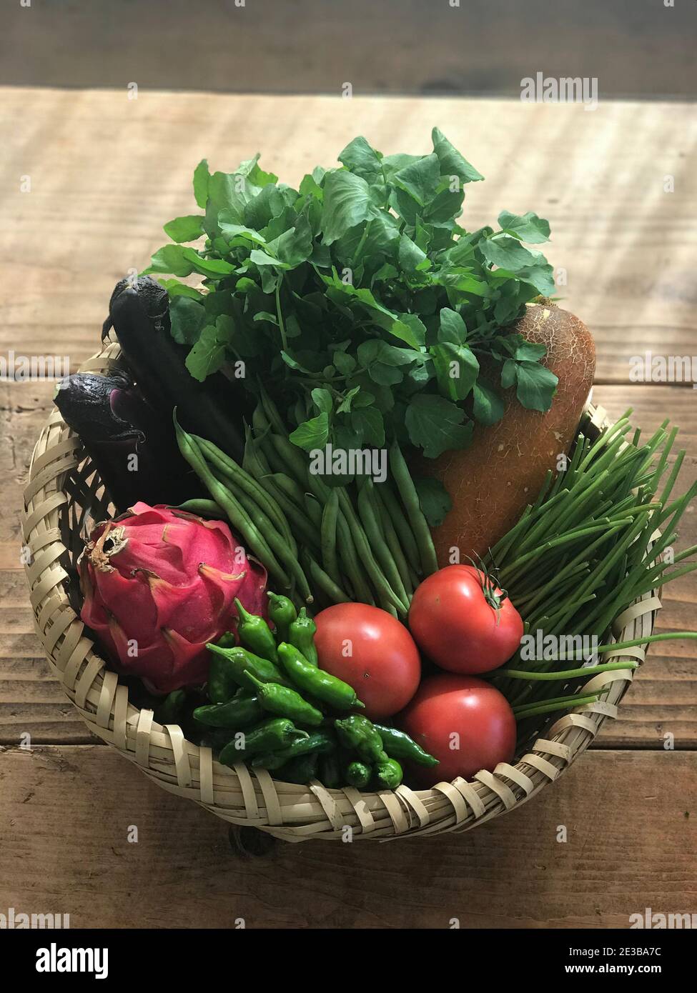 Ortaggi e frutta prodotti nella Prefettura di Okinawa, Giappone Foto Stock