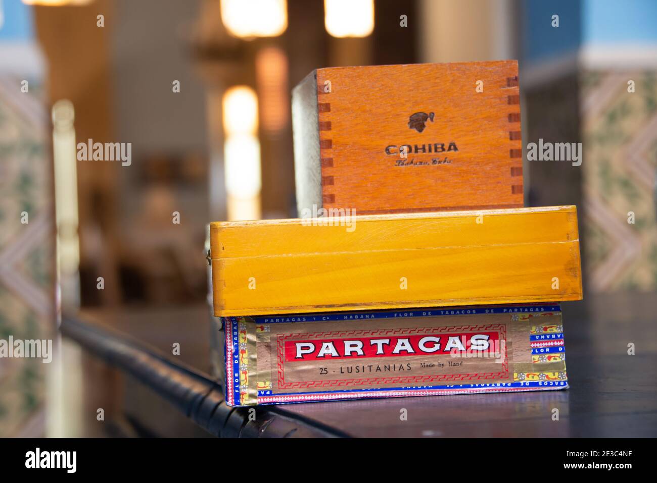 Scatole di sigari cubani di Cohiba e Partagas a Cuba Foto Stock