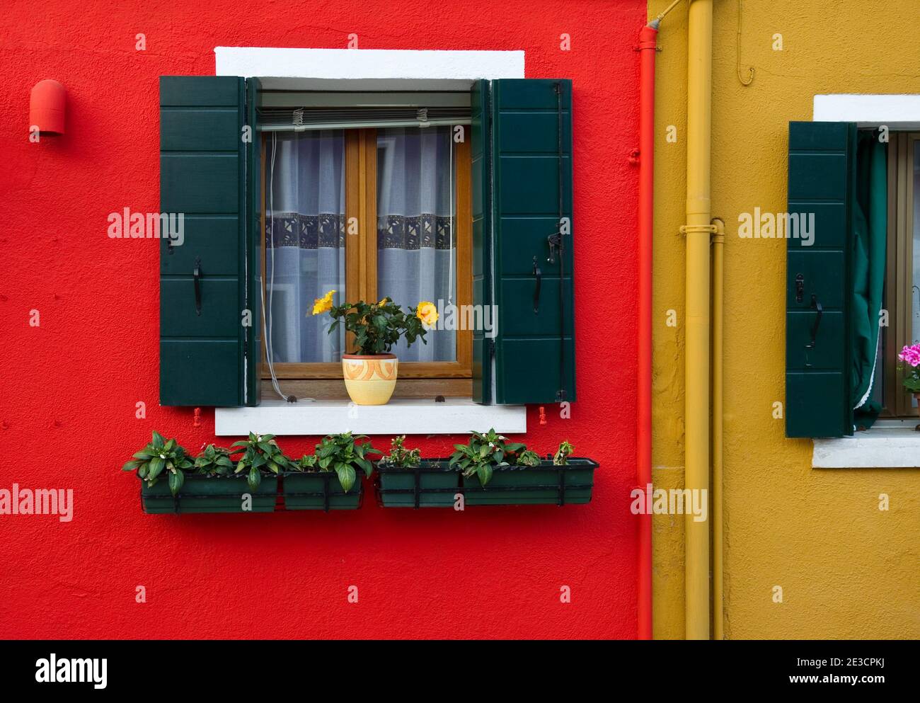Burano Venezia colori e luci di Burano COME CONCEDERE IN LICENZA QUESTA FOTO: Per favore contattaci via e-mail a sales@xianpix.com o chiama i nostri uffici a mi Foto Stock
